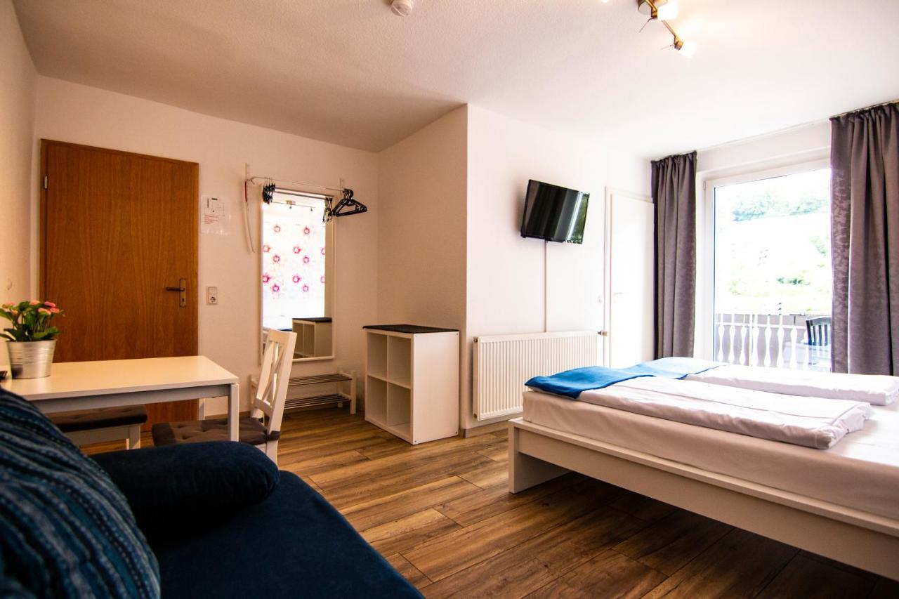 Landgasthof Hotel Will Neuenstein  Екстериор снимка